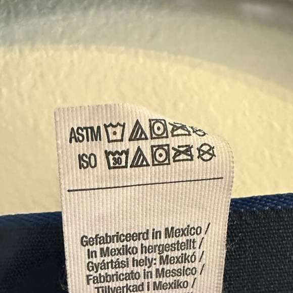 Brave New World Long Sleeve Graphic Tee Black Surf Shirt Gildan Medium - Picture 7 of 9